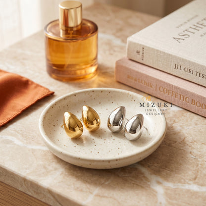 TACHIBANA｜月牙水滴耳環｜Crescent Teardrop Stud Earrings｜K18 / Pt900