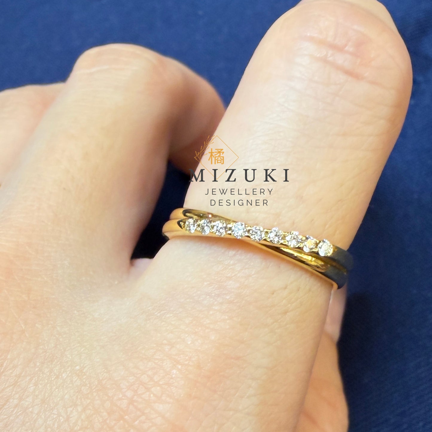 TACHIBANA｜18K 黃金 0.10ct 交錯鋪鑽戒指｜Crossed Pavé Diamond Ring