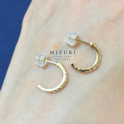 TACHIBANA｜18K 黃金 0.30ct 半圈天然鑽石圈圈耳環｜Diamond Huggie Hoop Earrings