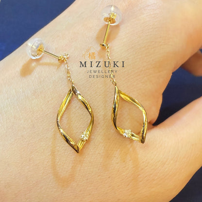 TACHIBANA｜18K 黃金天然鑽石垂墜耳環｜Ribbon Twist Diamond Drop Earrings