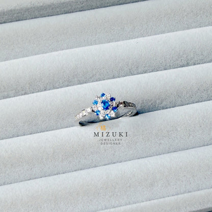 TACHIBANA｜Pt 藍色彩石鑽石戒指｜Blue Gemstone Diamond Flower Ring｜0.25ct Diamond