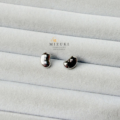 TACHIBANA｜不規則小石耳釘｜Pebble Stud Earrings｜K18 / Platinum